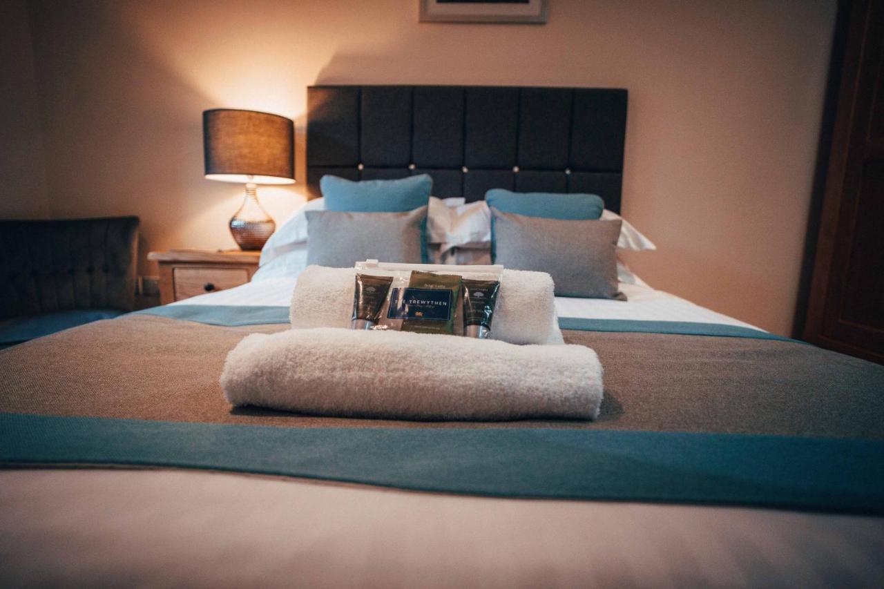 The Trewythen Hotel Llanidloes Bagian luar foto