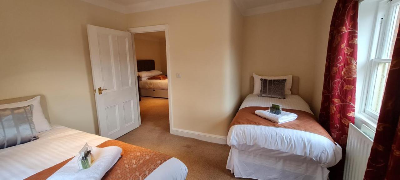 The Trewythen Hotel Llanidloes Bagian luar foto