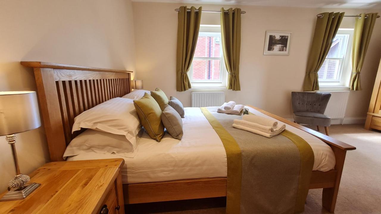 The Trewythen Hotel Llanidloes Bagian luar foto