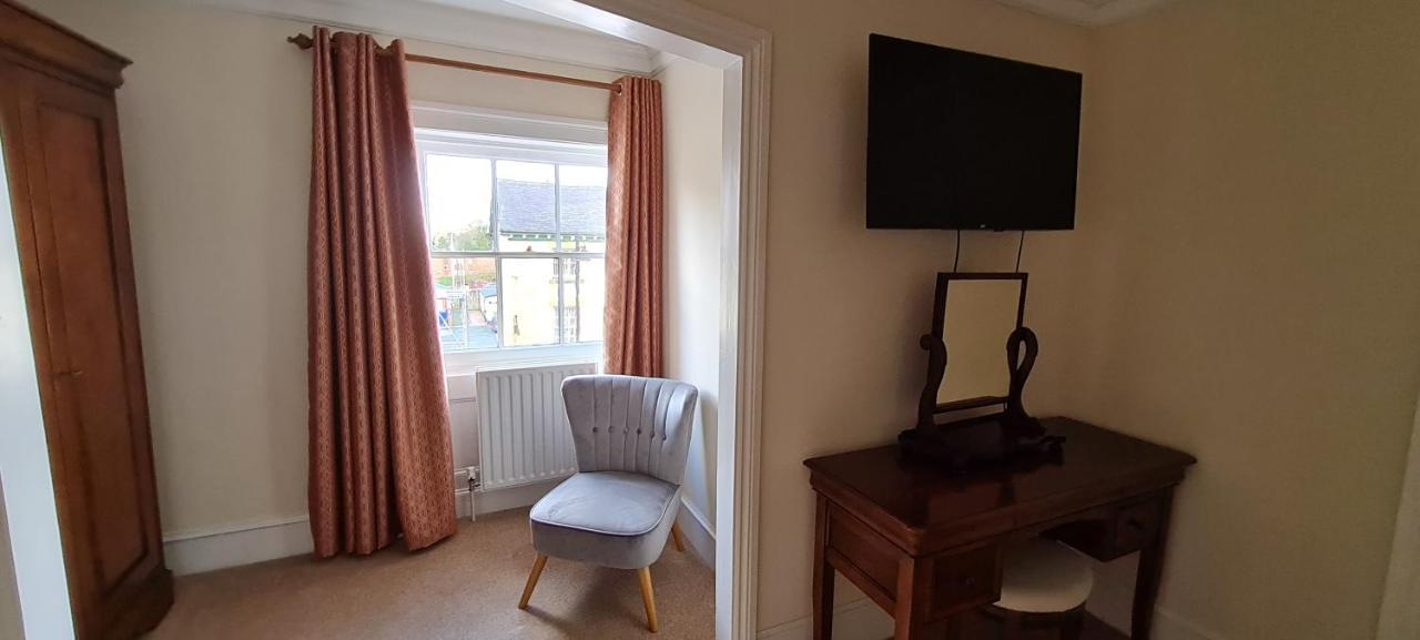 The Trewythen Hotel Llanidloes Bagian luar foto
