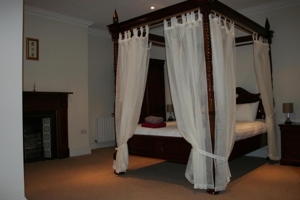The Trewythen Hotel Llanidloes Bagian luar foto