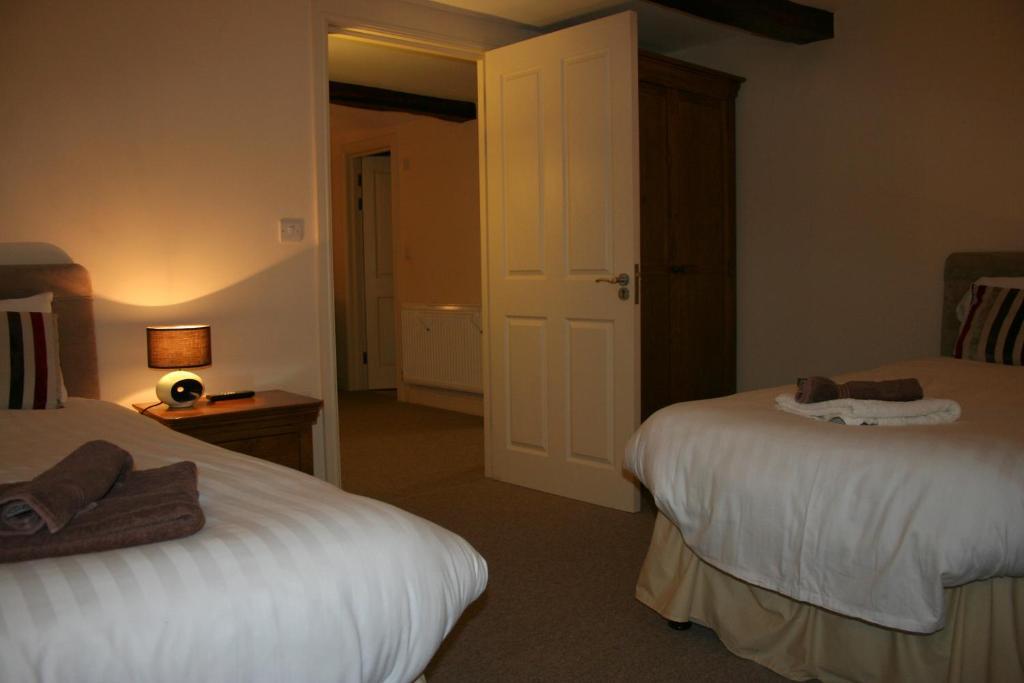 The Trewythen Hotel Llanidloes Bagian luar foto