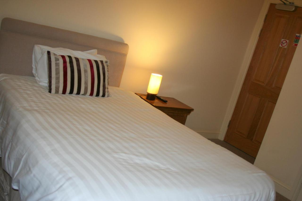The Trewythen Hotel Llanidloes Bagian luar foto
